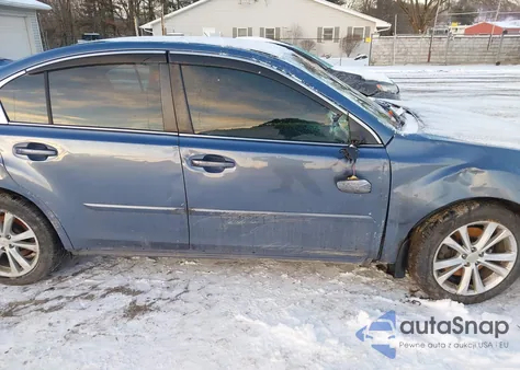 2013 Subaru Legacy 3.6R Limited z USA, uszkodzony, nr VIN 4S3BMDL68D2034816